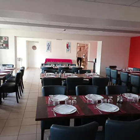 Hotel apartamentowy De La Borie De Pourtou